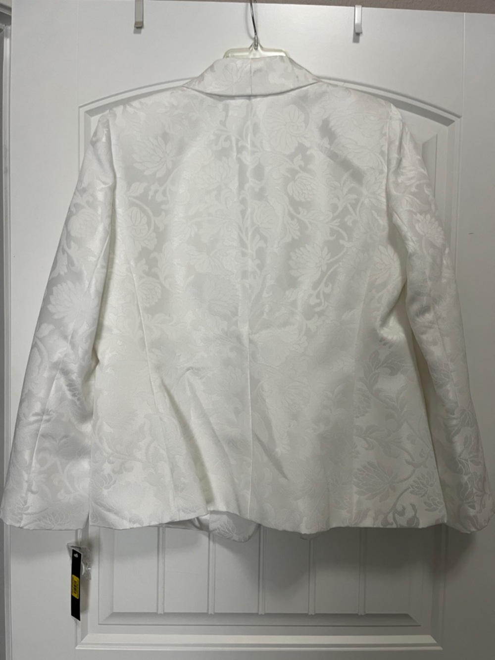 Preston & York White Floral Single-Button Blazer - Picture 7 of 8